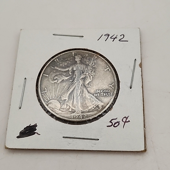 1942 P Walking Liberty Half Dollar - Picture 1 of 6